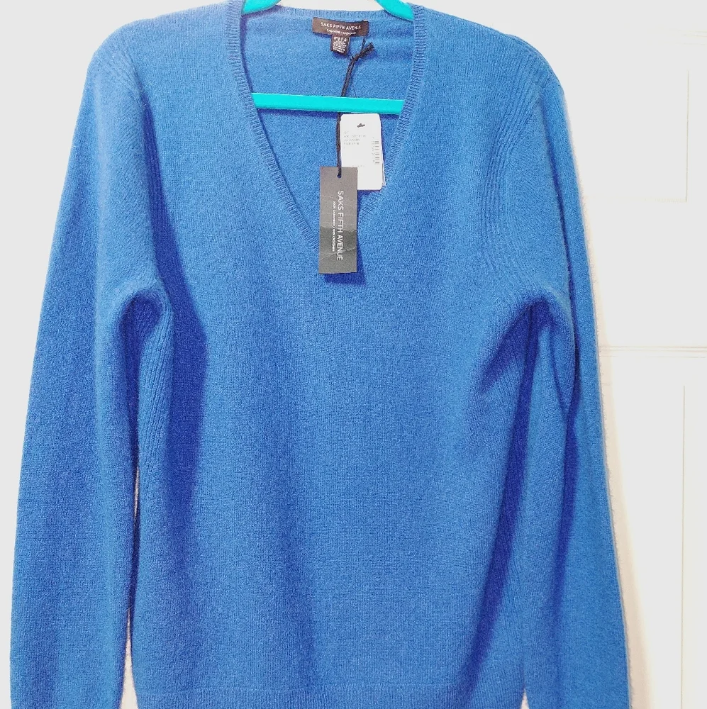 Saks Fifth Avenue Blue V-Neck Sweater - Picture 3 of 10
